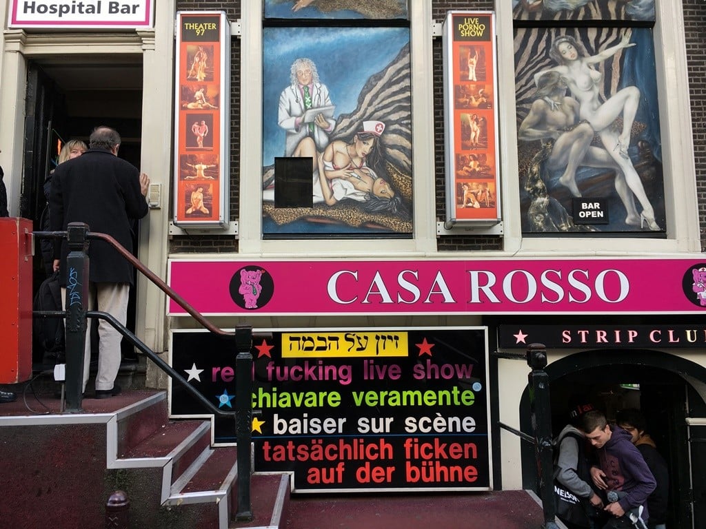Amsterdam canlı seks tiyatrosu Casa Rosso 