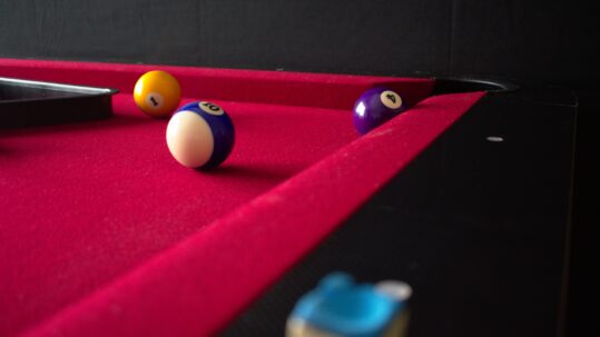 Bilardo Masası: Bilardo Keyfini Evinize Taşıyın